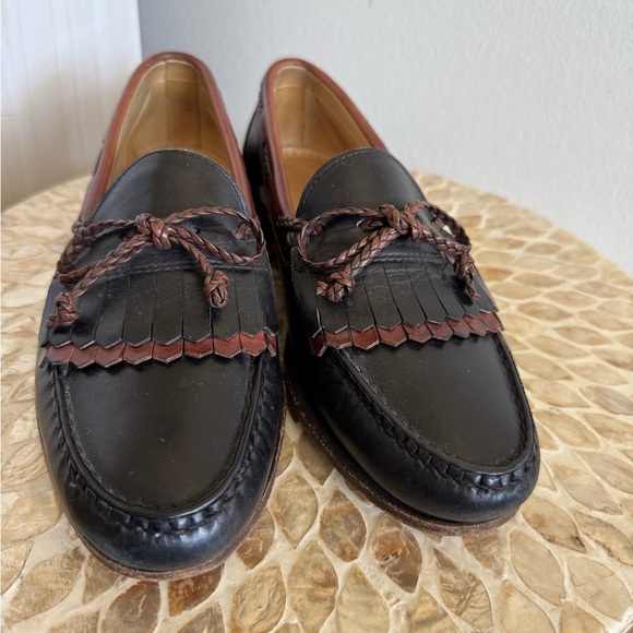 Allen Edmonds Woodstock Men's Black and Brown Leather Loafers size 8.5 D - Picture 3 of 9
